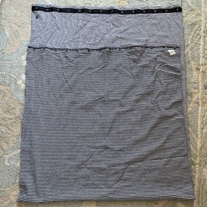 Lululemon stripe scarf shawl with snap closures